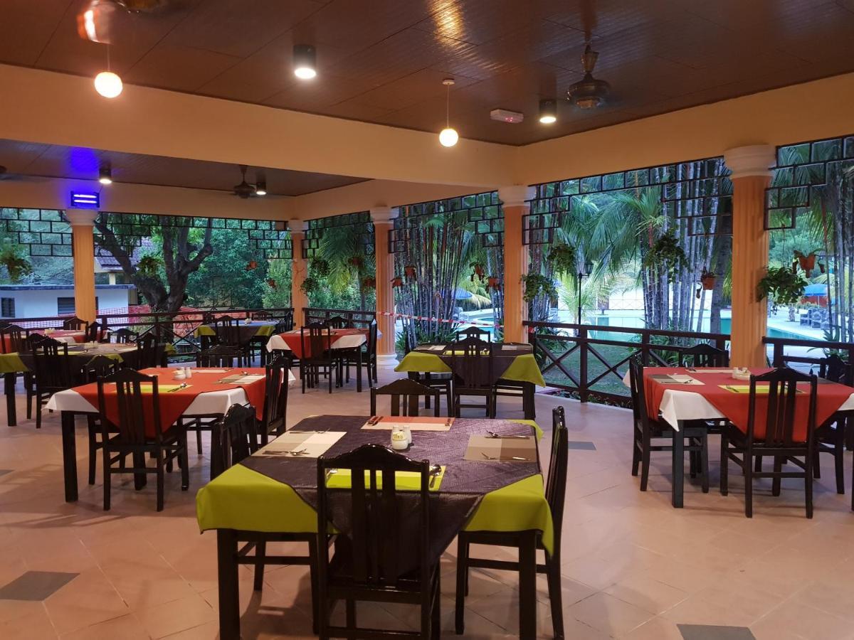 Pangkor Holiday Resort Kampong Sungai Udang Екстер'єр фото