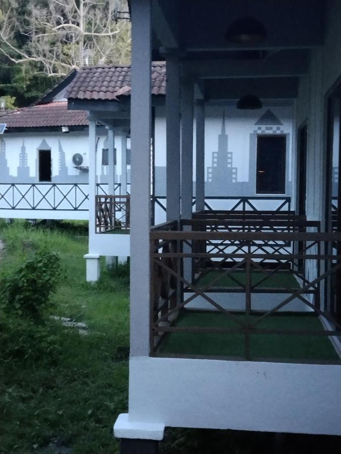 Pangkor Holiday Resort Kampong Sungai Udang Екстер'єр фото