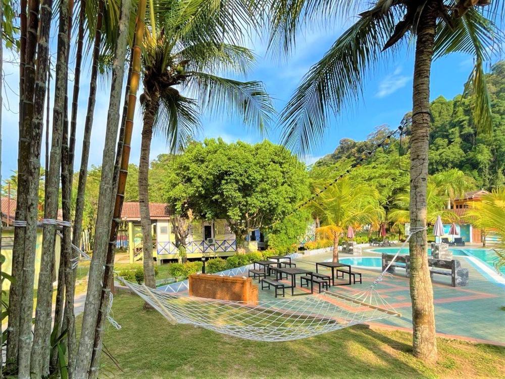 Pangkor Holiday Resort Kampong Sungai Udang Екстер'єр фото